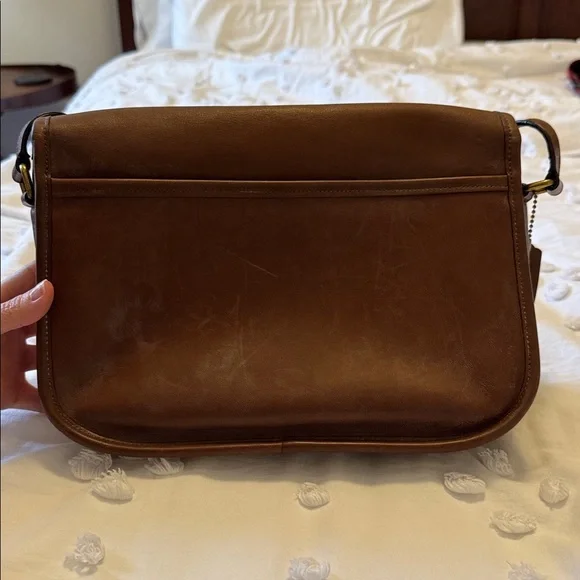 Vintage Coach City Bag Brown Leather Crossbody - Picture 5 of 15